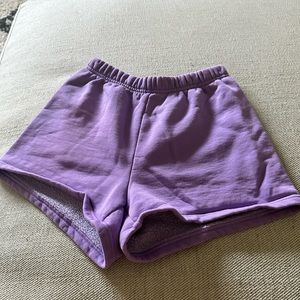Aritzia comfy shorts